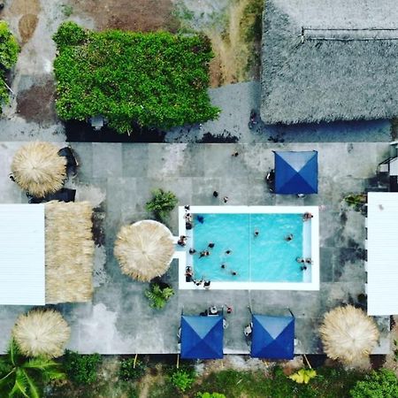 Badaboom Hostal & Surf Aposentillo Exterior photo